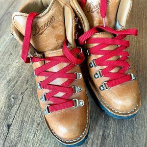 Danner Women's Mountain Light Boots